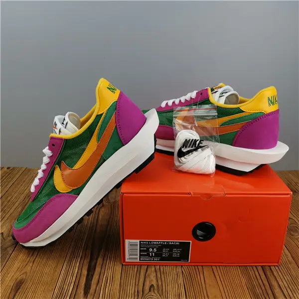 Sacai x Nike LDV Waffle Green Pink 