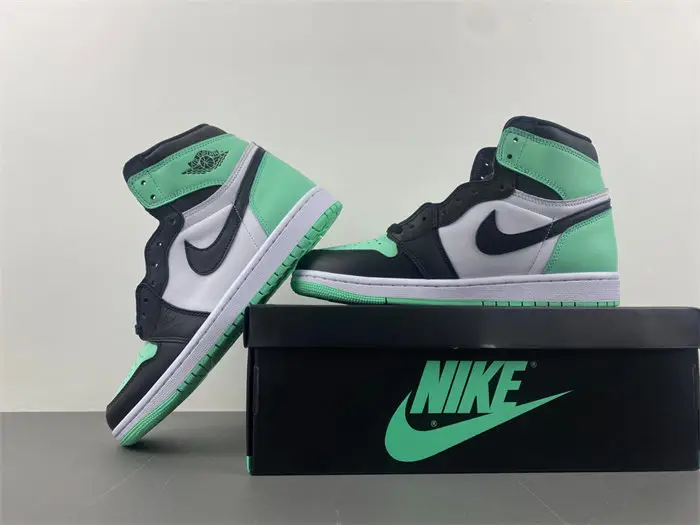Air Jordan 1 High OG 