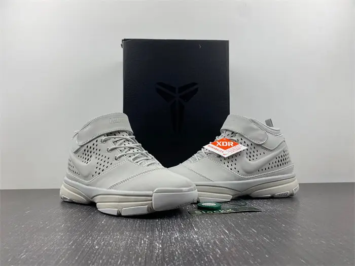 Nike Kobe 2 Black Mamba Collection Fade to Black  ECC2704