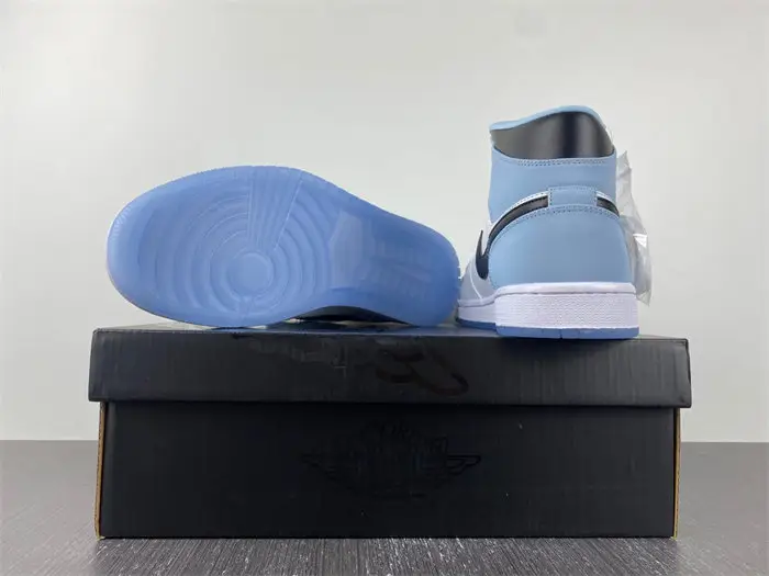 Jordan 1 Mid SE Ice Blue 