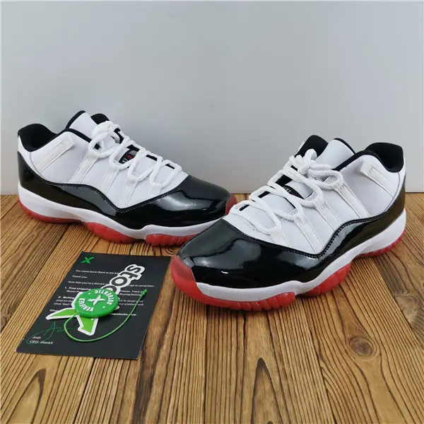 Jordan 11 Retro Low Concord Bred 