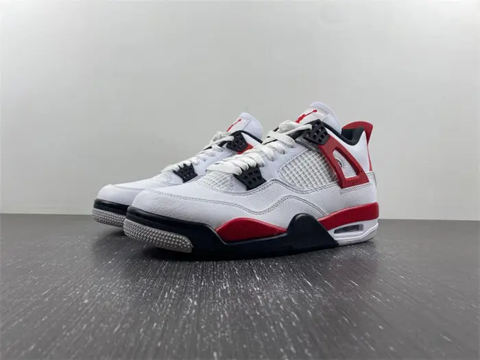 Air Jordan 4 
