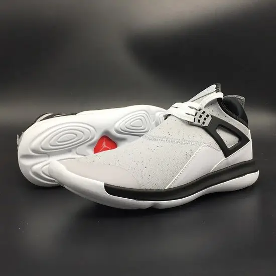 AIR JORDAN FLY 89 Black White 
