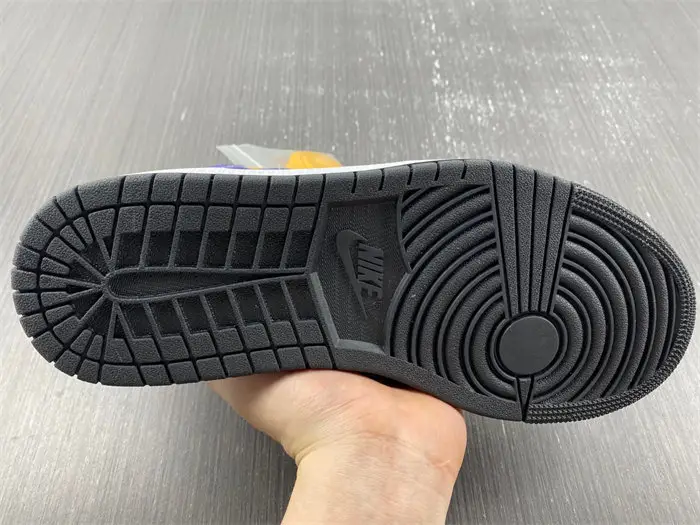 Jordan 1 Mid Lakers 