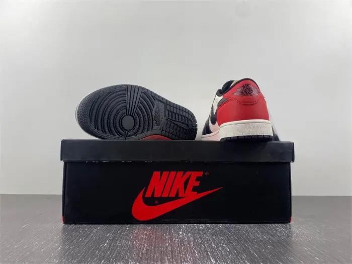 PSG x Air Jordan 1 Low OG 