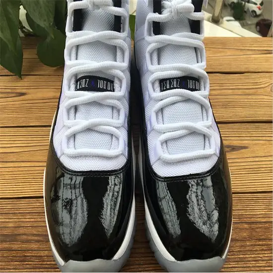AIR JORDAN 11 RETRO CONCORD (2011) 
