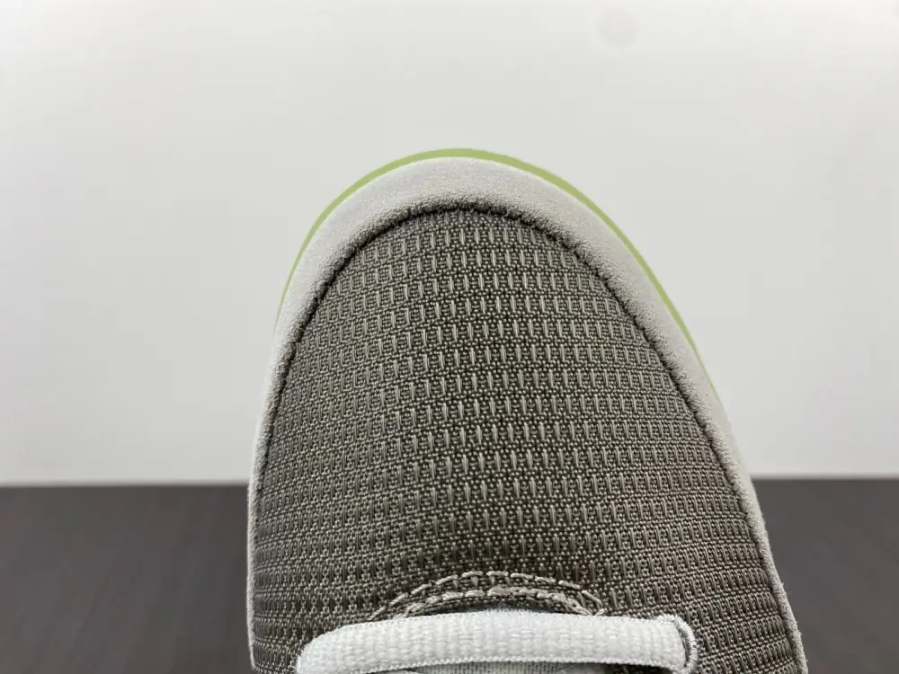 Nike Air Yeezy 2 Pure Platinum 