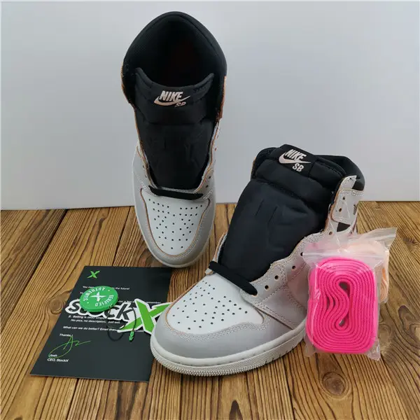 Jordan 1 Retro High OG Defiant SB NYC to Paris 