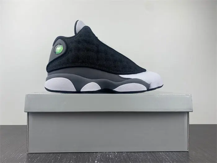 Jordan 13 Retro Black Flint 