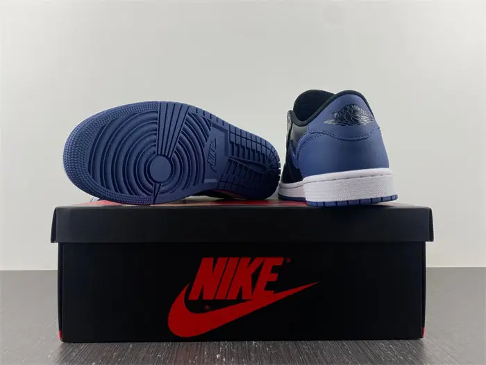 Jordan 1 Retro Low OG Mystic Navy 