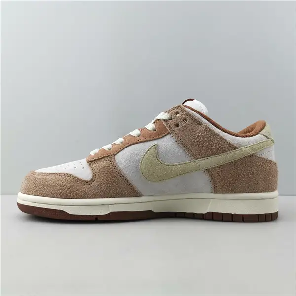 NIKE SB DUNK LOW PRM 
