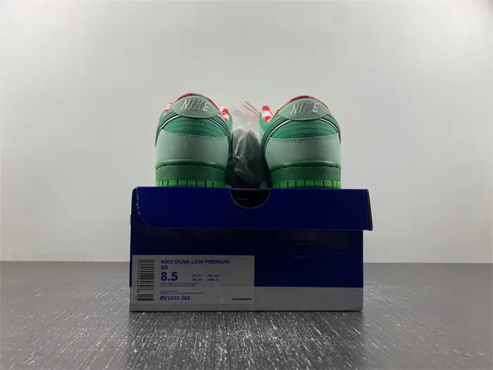 Concepts x Nike SB Dunk Low 
