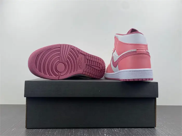 Jordan 1 Mid Valentine's Day 