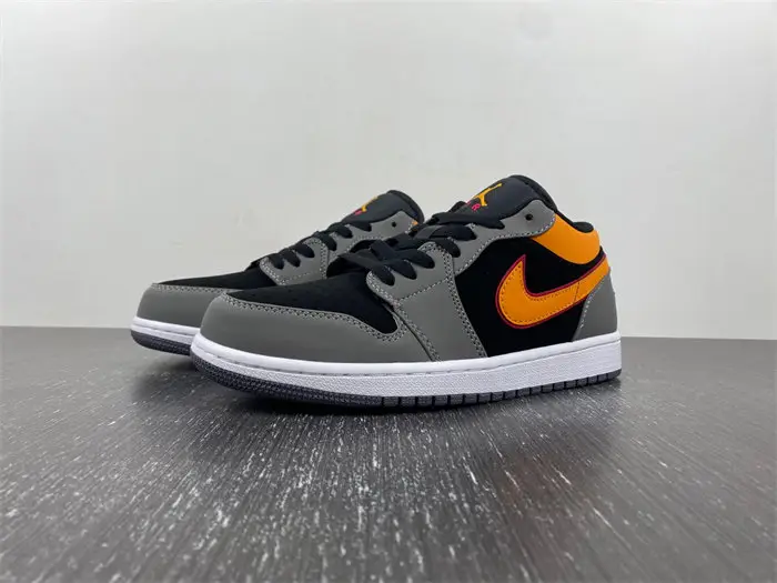 Air Jordan 1 Low 