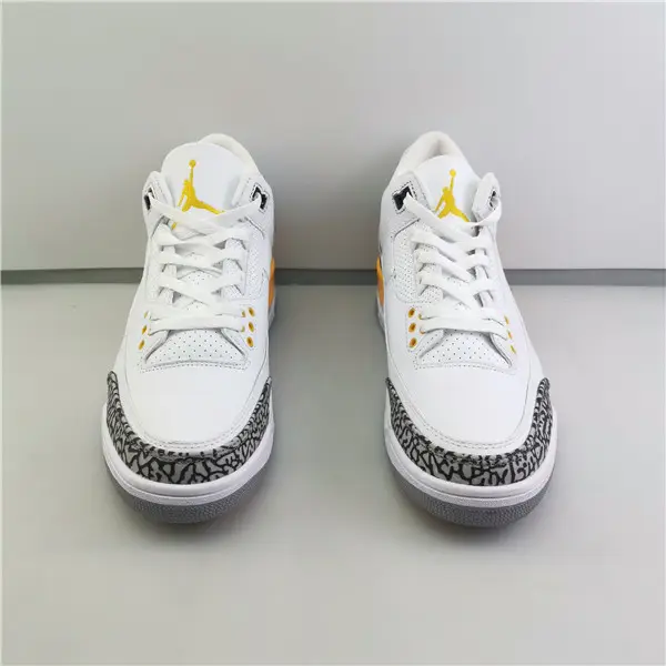 AIR JORDAN 3 