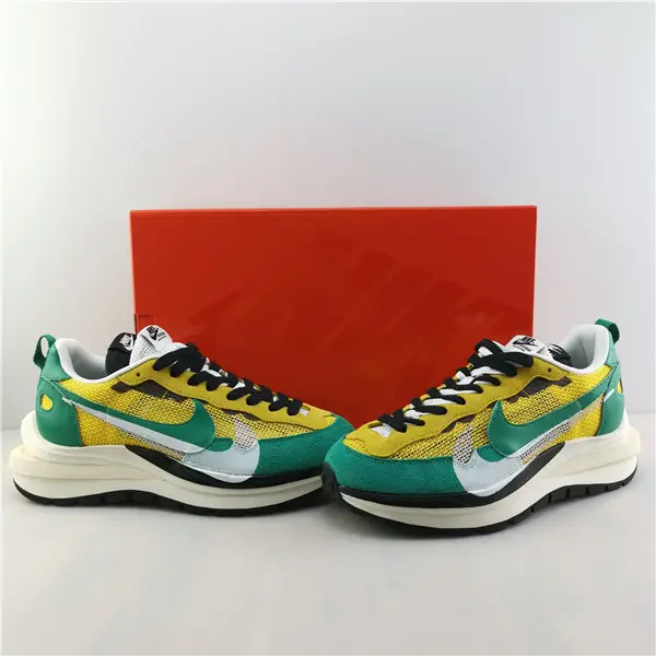 NIKE SACAI NIKE PEGASUS VAPORFLY CI9928  BBA1342