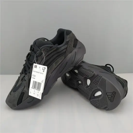 adidas Yeezy Boost 700 V2  DFBB153