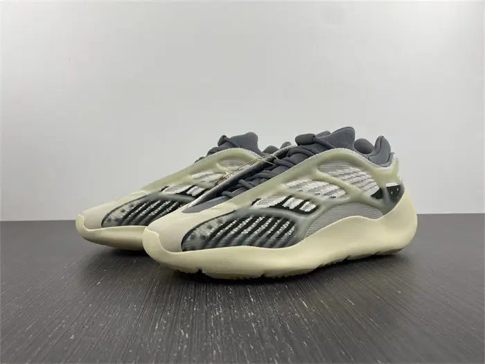 adidas Yeezy 700 V3 Fade Salt 