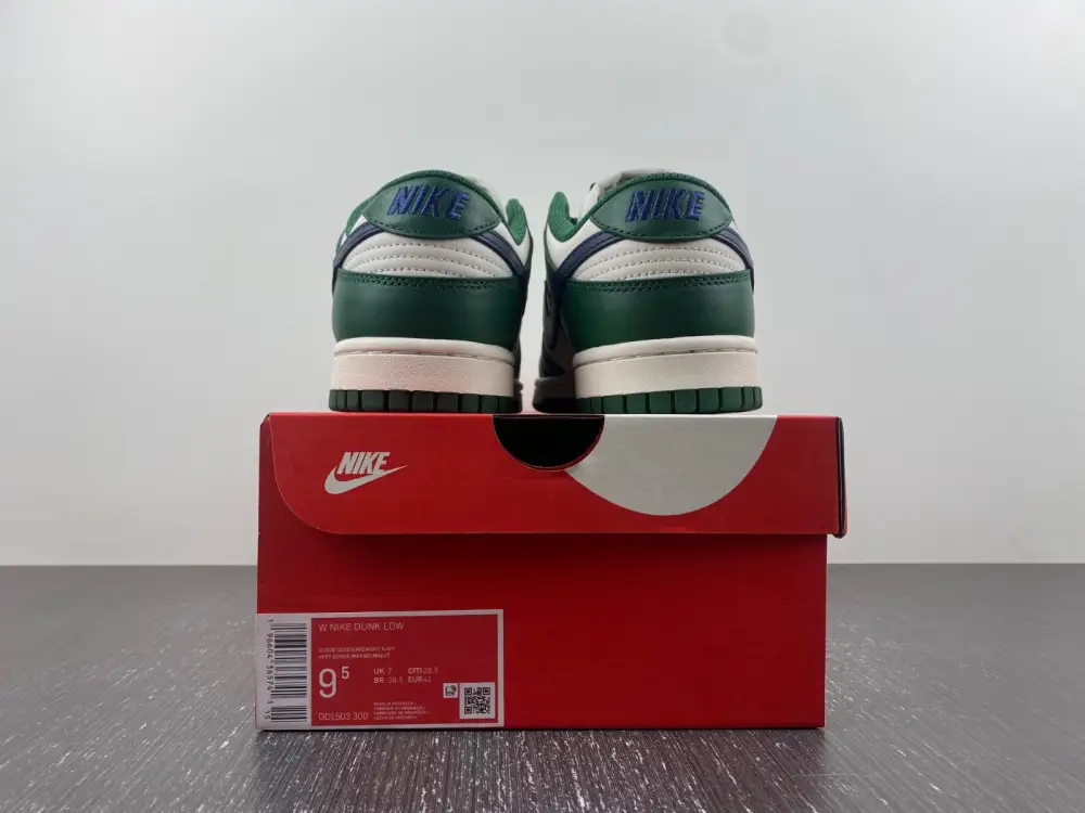 Nike Dunk Low Retro Gorge Green Midnight Navy 