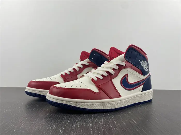 Air Jordan 1 Mid 