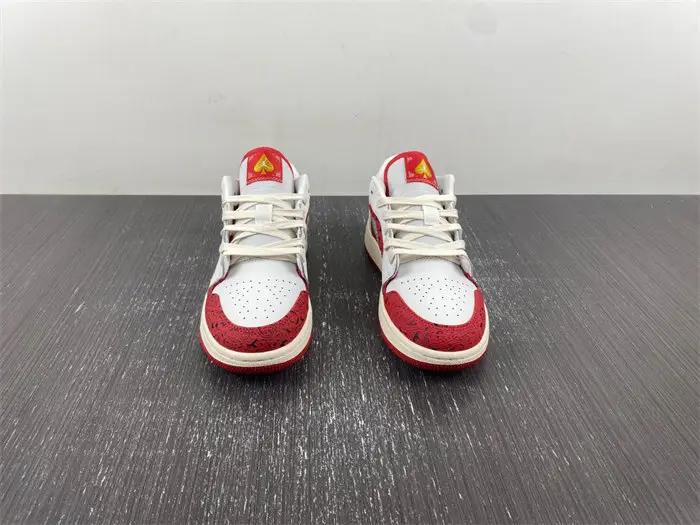 AIR JORDAN 1 LOW SE GS 'SPADES' 