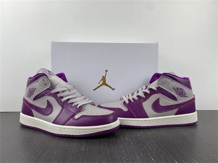 Jordan 1 Mid Magenta  DAB2623