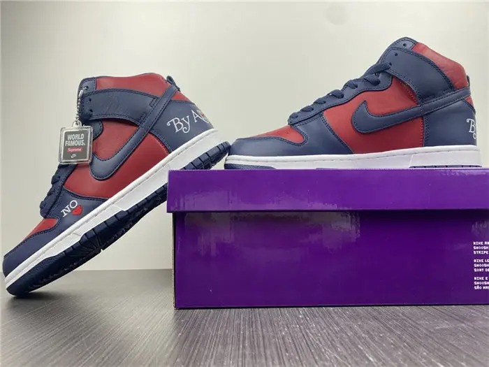 Supreme × Nike SB Dunk High 