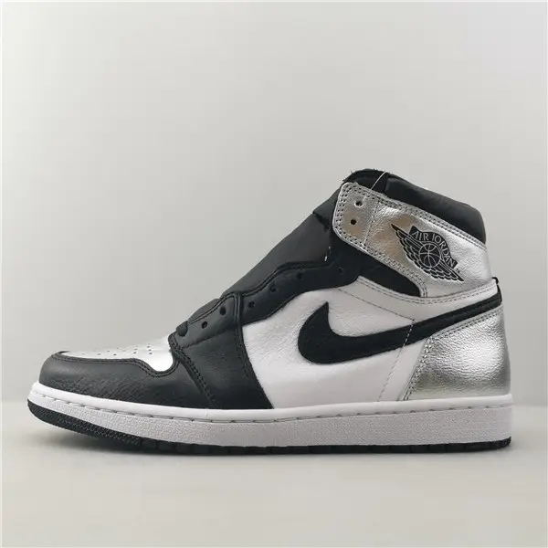 AIR JORDAN 1 RETRO HIGH OG SILVER TOE 
