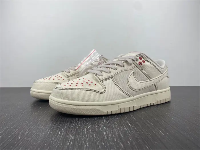New Nike Dunk Low 