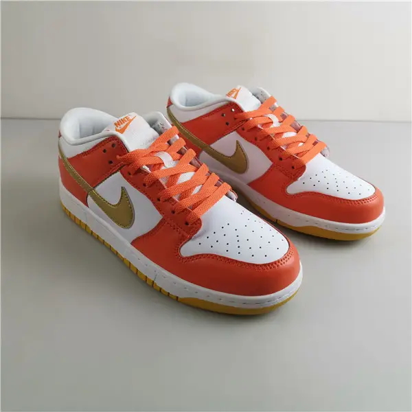 NIKE DUNK LOW GOLDEN ORANGE 