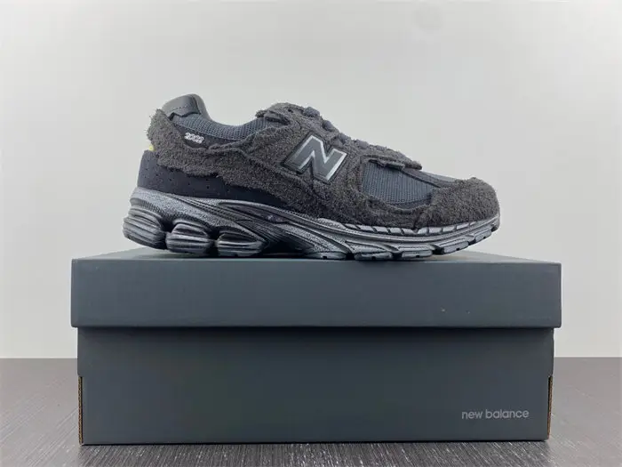 New Balance 2002R Protection Pack Phantom 