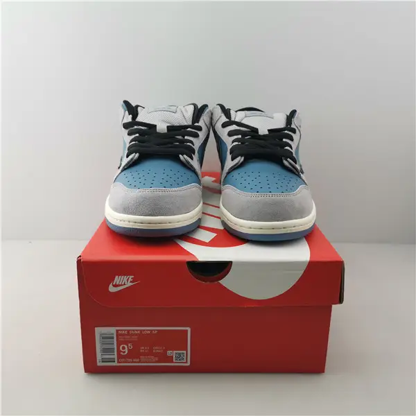 NIKE DUNK LOW TRAVIS SCOTT X 