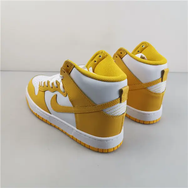 Nike Dunk High Dark Sulfur (W) 