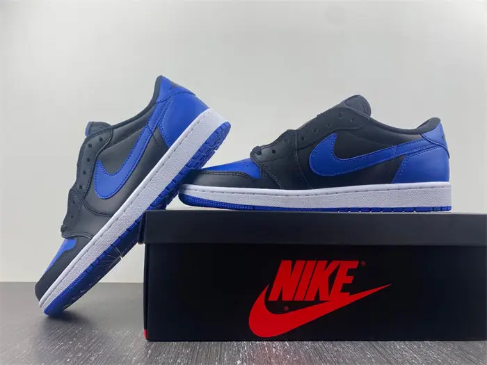 Jordan 1 Retro Low Royal 