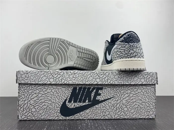 Air Jordan 1 Low 