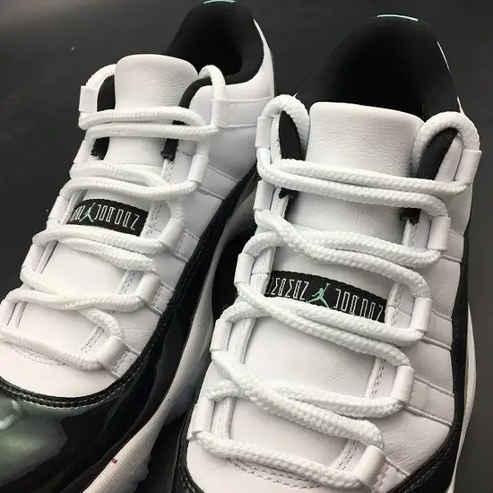 Air Jordan 11 Low 