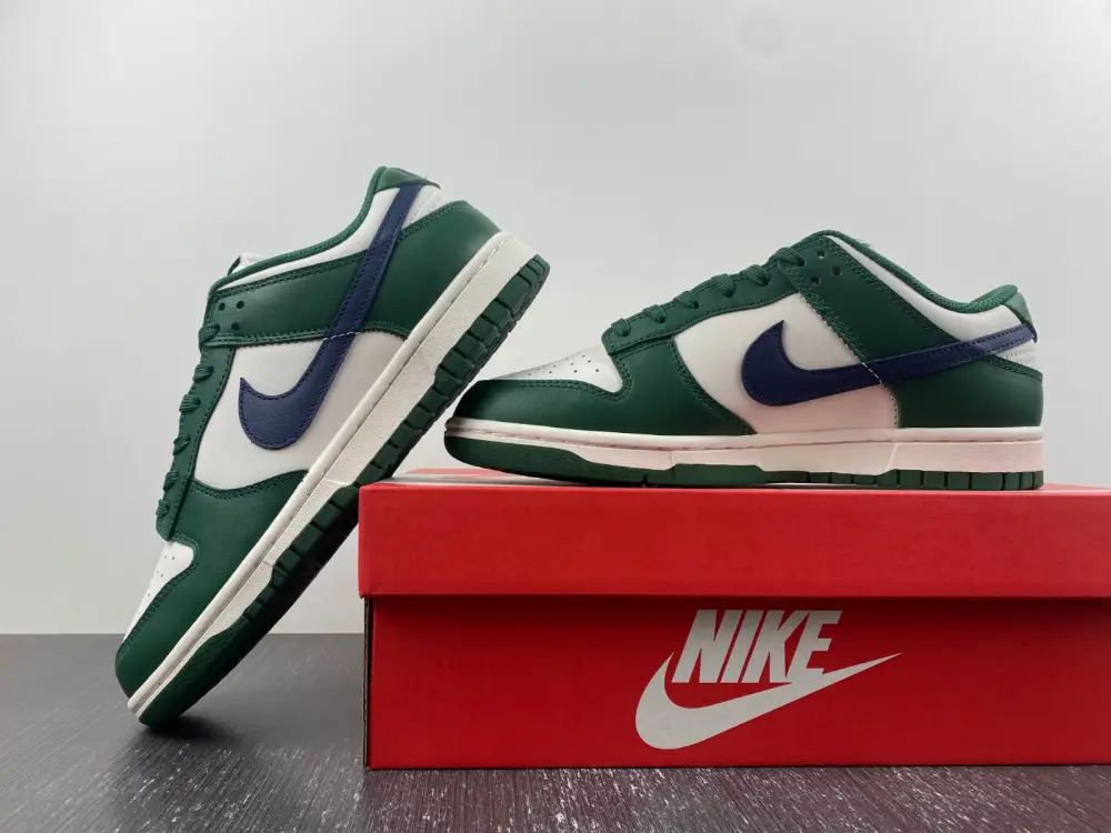 Nike Dunk Low Retro Gorge Green Midnight Navy 