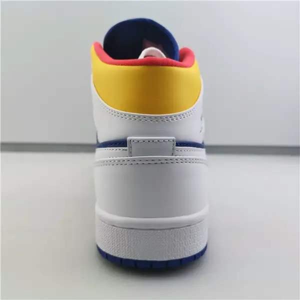 AIR JORDAN 1 MID 