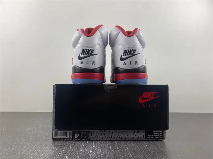 Jordan 5 Retro Fire Red Black Tongue 