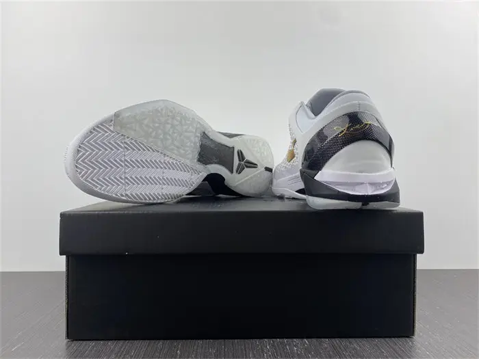 Nike Kobe 7 Elite 