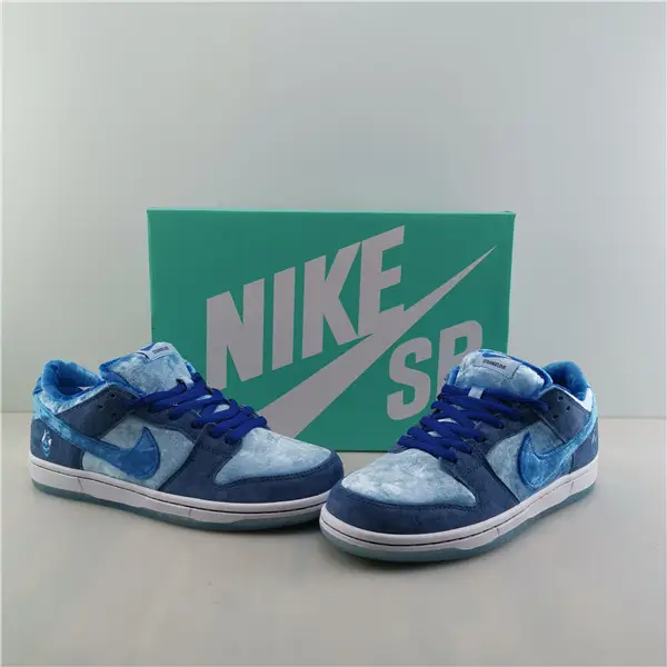 NIKE SB DUNK LOW PRO QS 