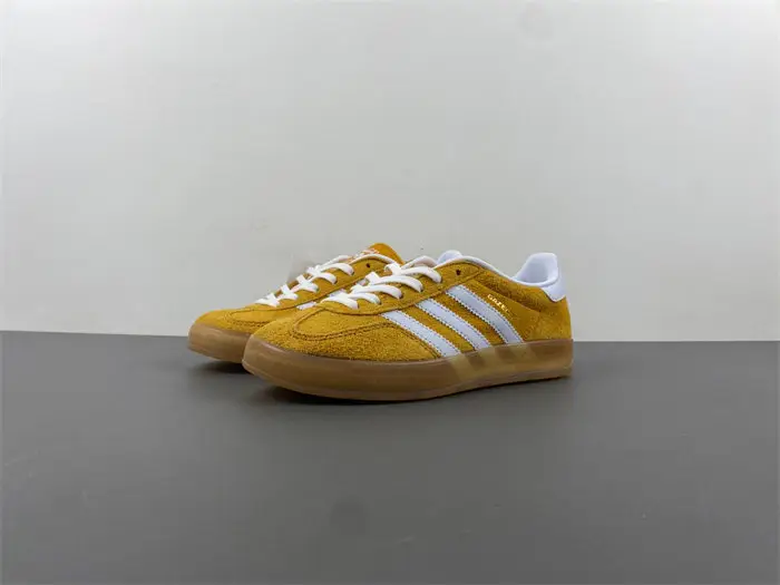 adidas Gazelle Indoor Orange Peel White 