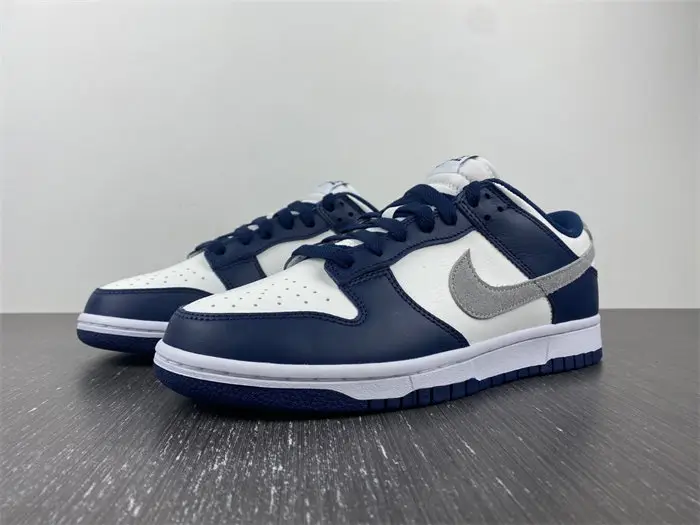 Nike Dunk Low Summit White Midnight Navy 