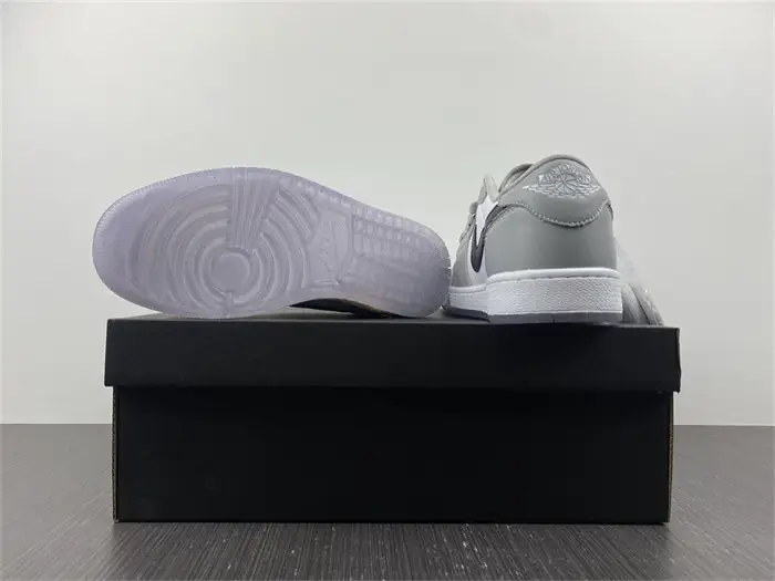 Jordan 1 Retro Low Golf Wolf Grey 