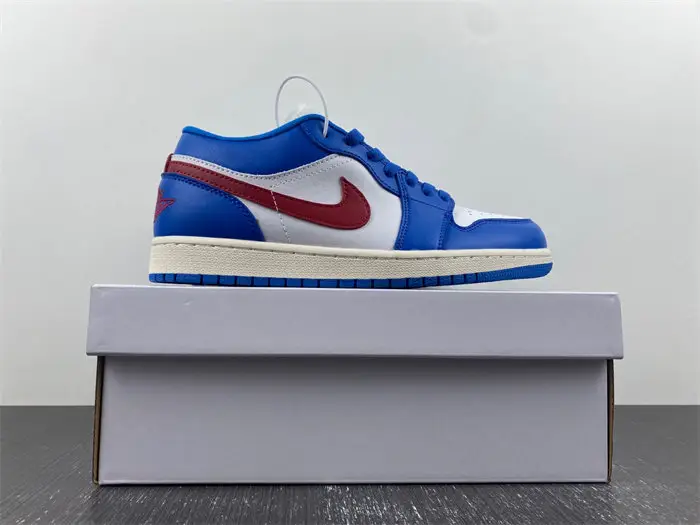 Air Jordan 1 Low 