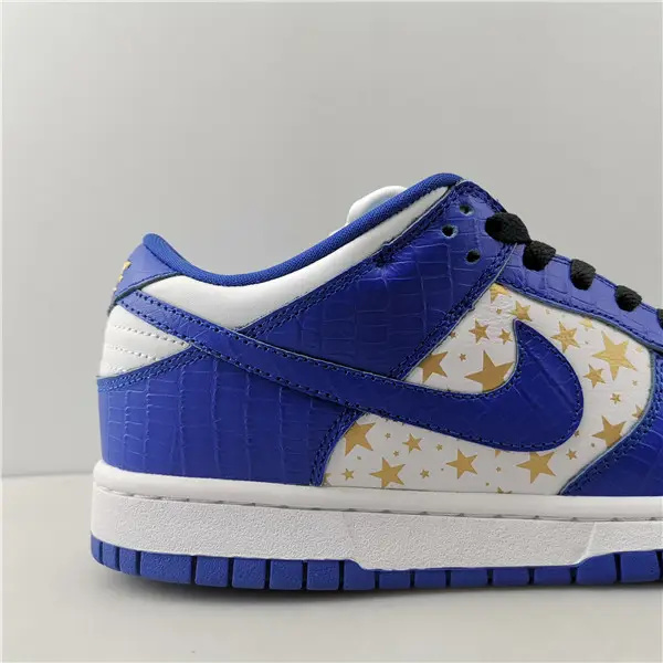 Supreme x Nike SB Dunk Low Blue White 