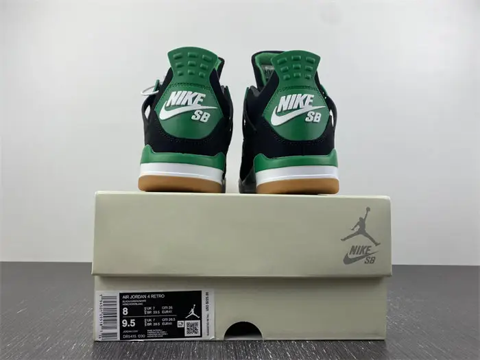 Nike SB x Air Jordan 4 