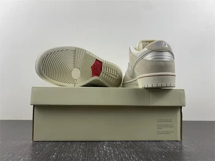 Nike SB Dunk Low Premium 