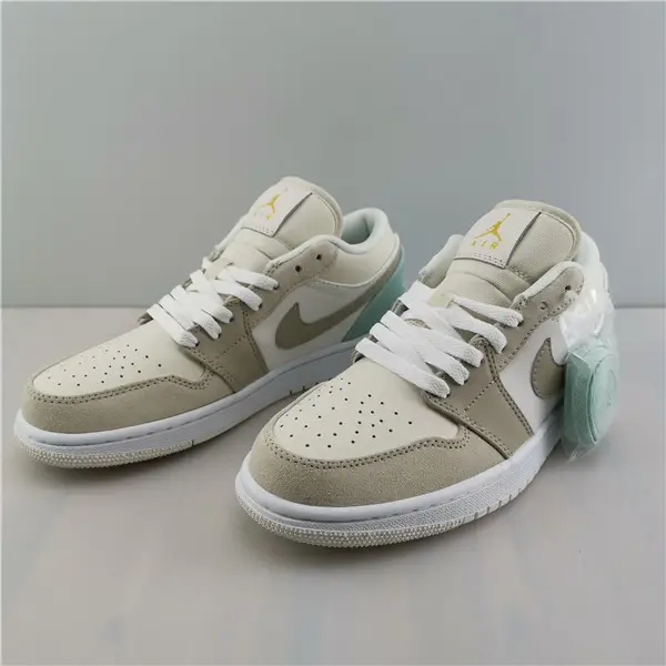 Air Jordan 1 Low 