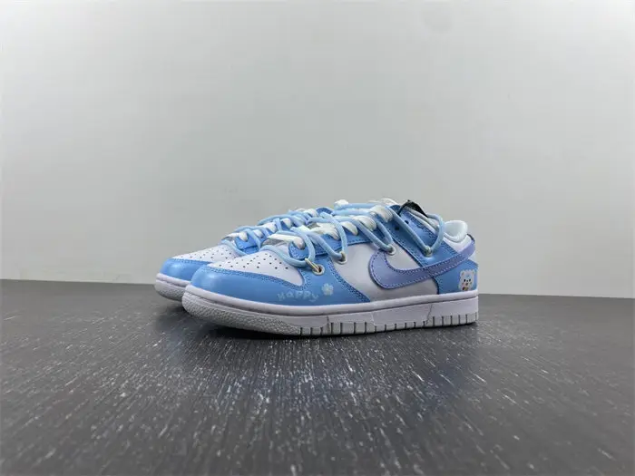 Nike Dunk Low 
